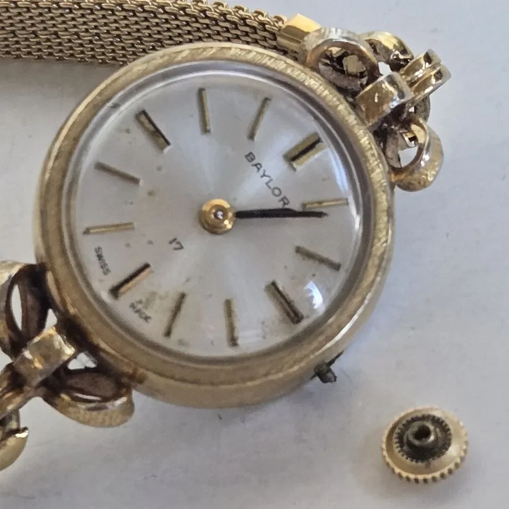 Vtg Ladies Baylor 17 Jewel Swiss Mechanical Watch Speidel For Parts Repair READ